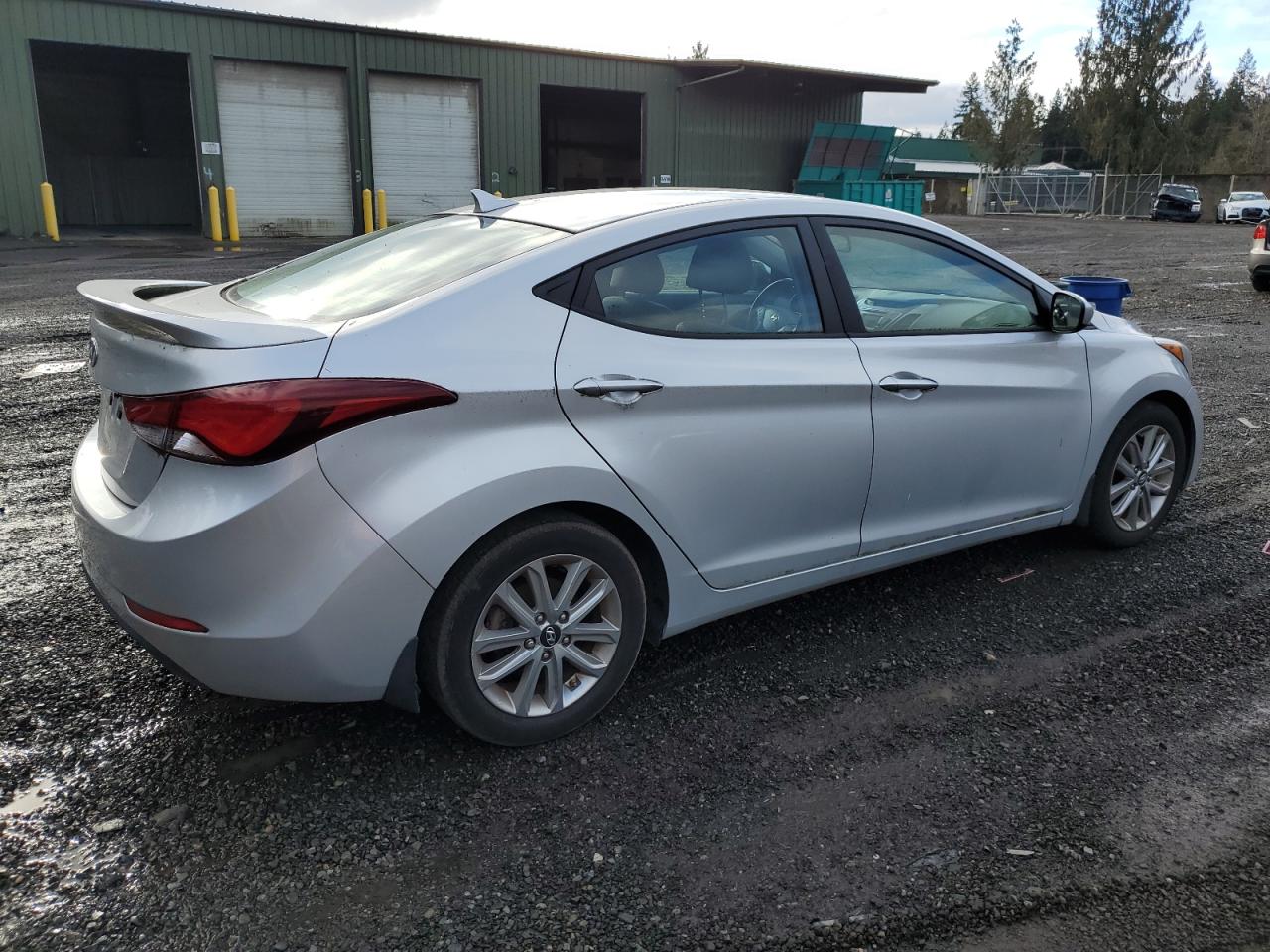 Obraz 3 z Hyundai Elantra Se 2015 z VIN KMHDH4AEXFU294399