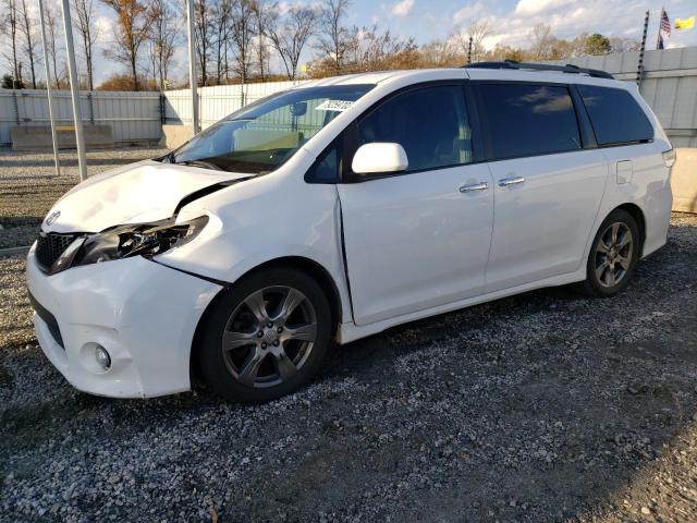 Image 1 of 2017 TOYOTA SIENNA SE 2017 with VIN 5TDXZ3DCXHS802753