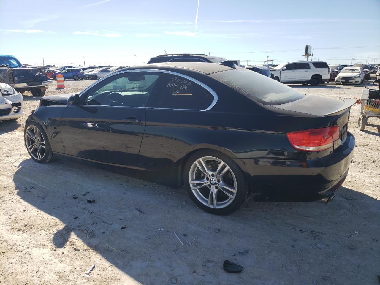 Image 2 of 2007 BMW 328 I 2007 with VIN WBAWB33527PV73297