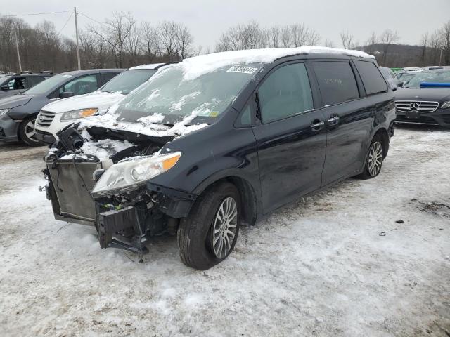2020 TOYOTA SIENNA XLE 2020 image