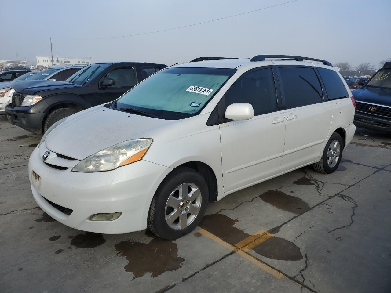 2007 TOYOTA SIENNA XLE 2007 image