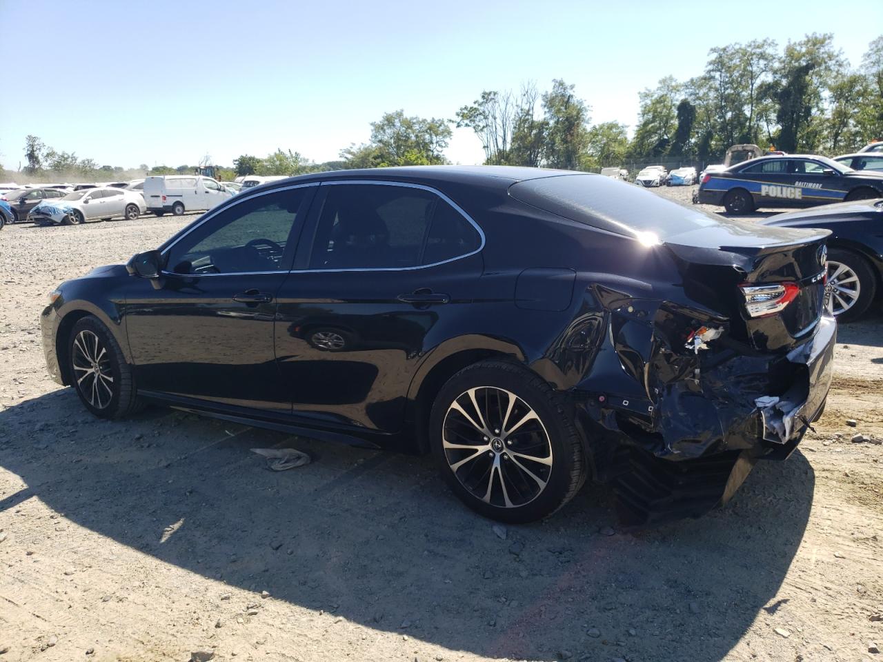 Изображение 2 2018 TOYOTA CAMRY L 2018 с VIN JTNB11HK8J3038797