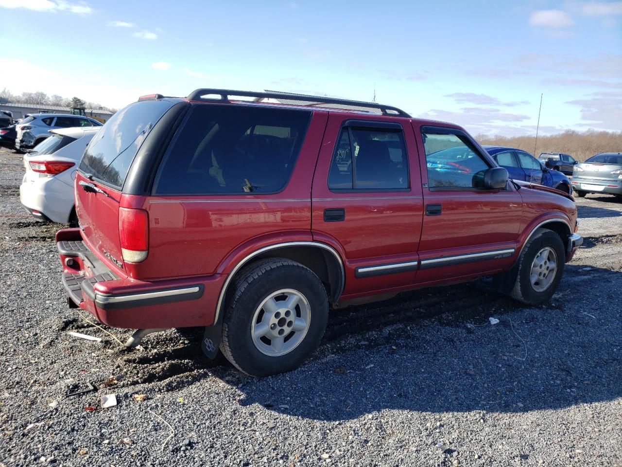 Obraz 3 z 1999 CHEVROLET BLAZER  1999 z VIN 1GNDT13W4X2107881