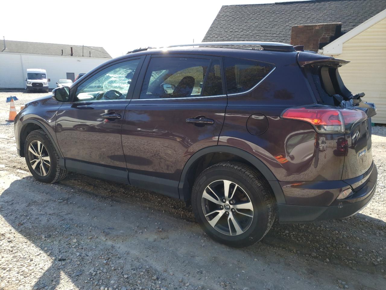 Obraz 2 z 2018 TOYOTA RAV4 ADVENTURE 2018 z VIN 2T3RFREV6JW704702