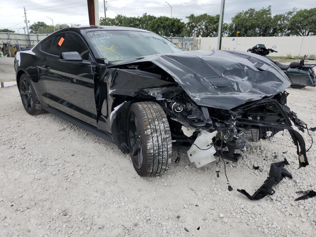 2021 FORD MUSTANG  2021 image