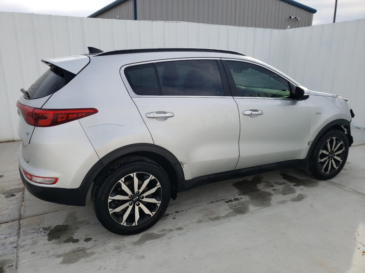 Image 3 of 2019 KIA SPORTAGE EX 2019 with VIN KNDPNCAC3K7577822