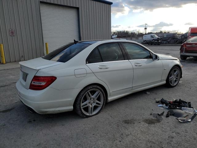 Obraz 3 z 2012 MERCEDES-BENZ C 350 2012 z VIN WDDGF5HB0CR205372