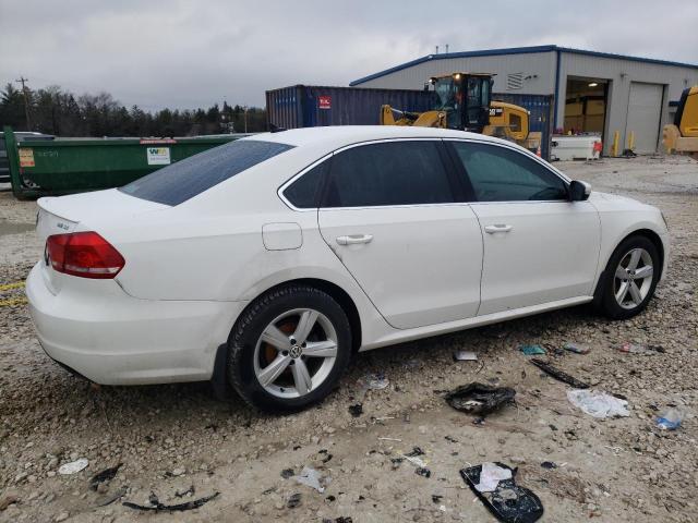 Image 3 of 2015 VOLKSWAGEN PASSAT SE 2015 with VIN 1VWBV7A3XFC084182