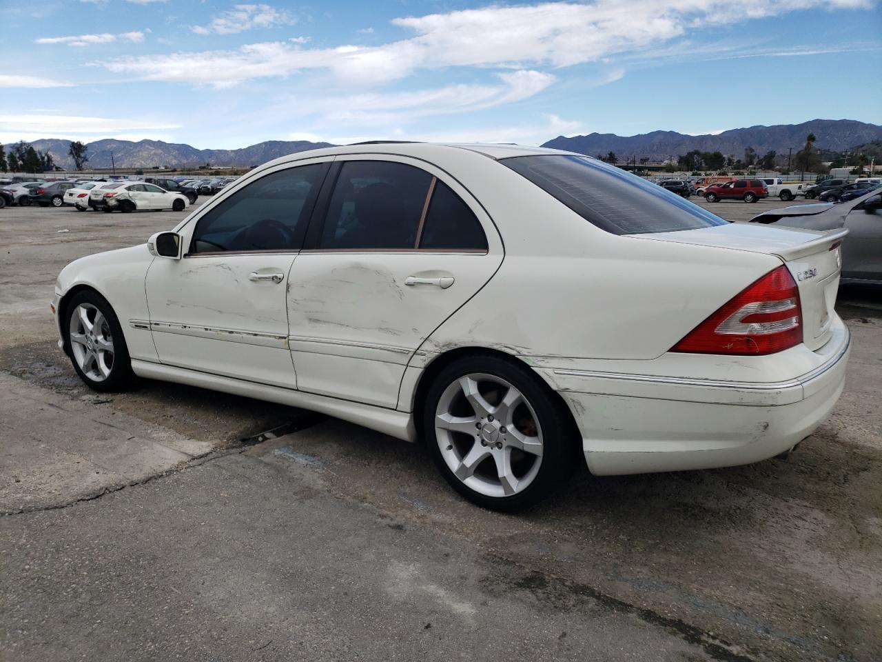 Image 2 of 2007 MERCEDES-BENZ C 230 2007 with VIN WDBRF52H07F925826