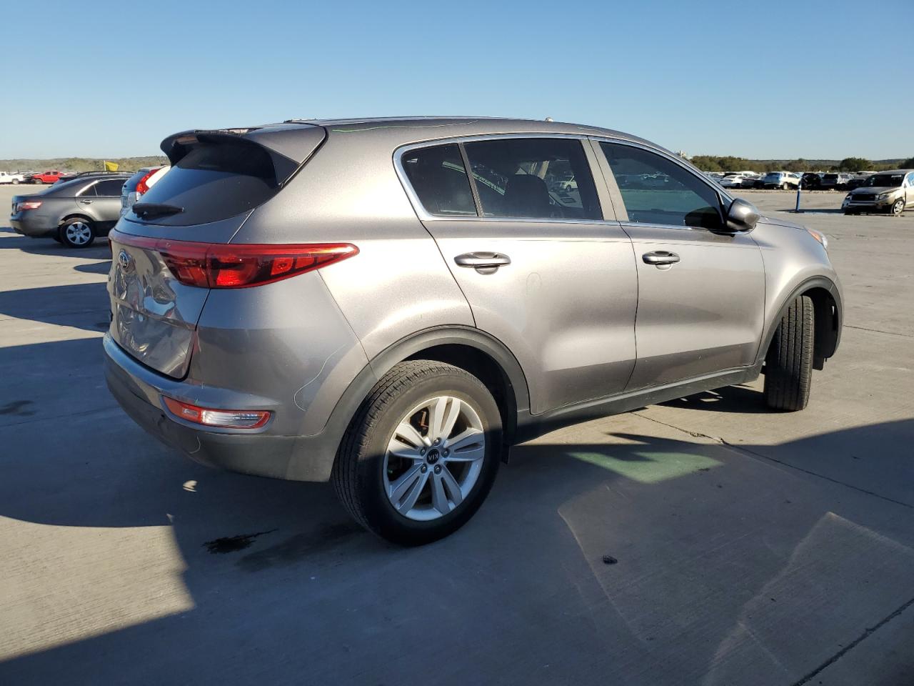 Image 3 of 2017 KIA SPORTAGE LX 2017 with VIN KNDPM3AC4H7269909