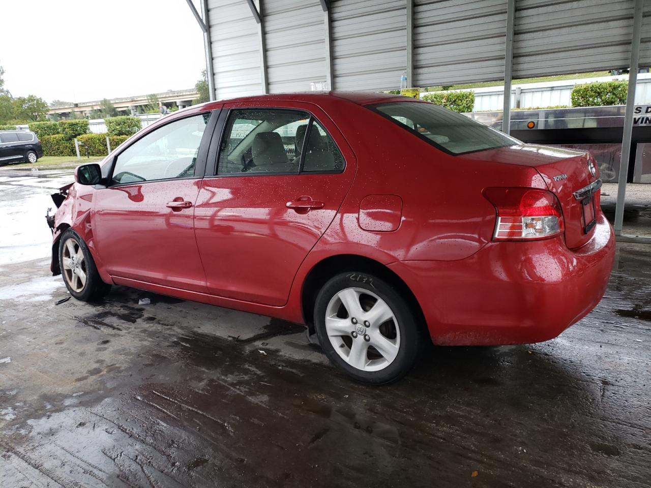 Obraz 2 z 2008 TOYOTA YARIS  2008 z VIN JTDBT923984040402