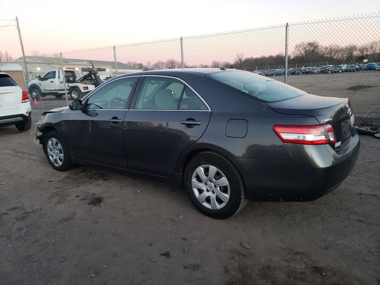Obraz 2 z 2010 TOYOTA CAMRY BASE 2010 z VIN 4T1BF3EK6AU063533