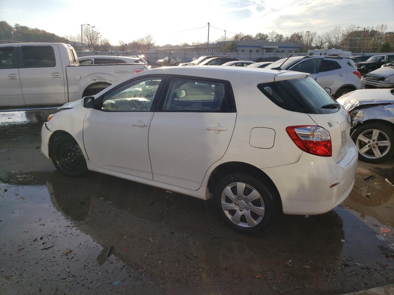 Obraz 2 z 2011 TOYOTA COROLLA MATRIX  2011 z VIN 2T1KU4EE3BC615062