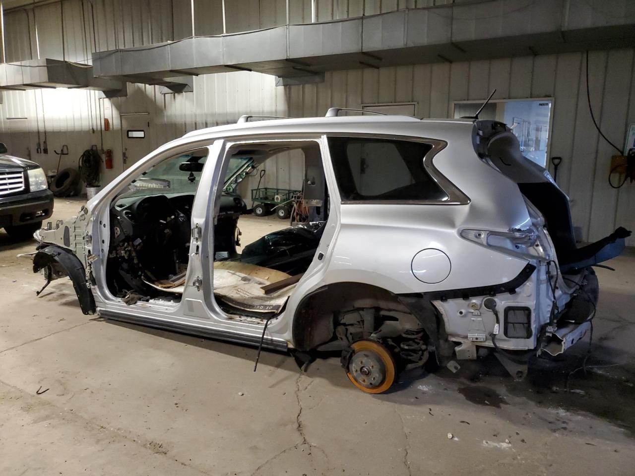 Image 2 of 2015 INFINITI QX60  2015 with VIN 5N1AL0MMXFC512568