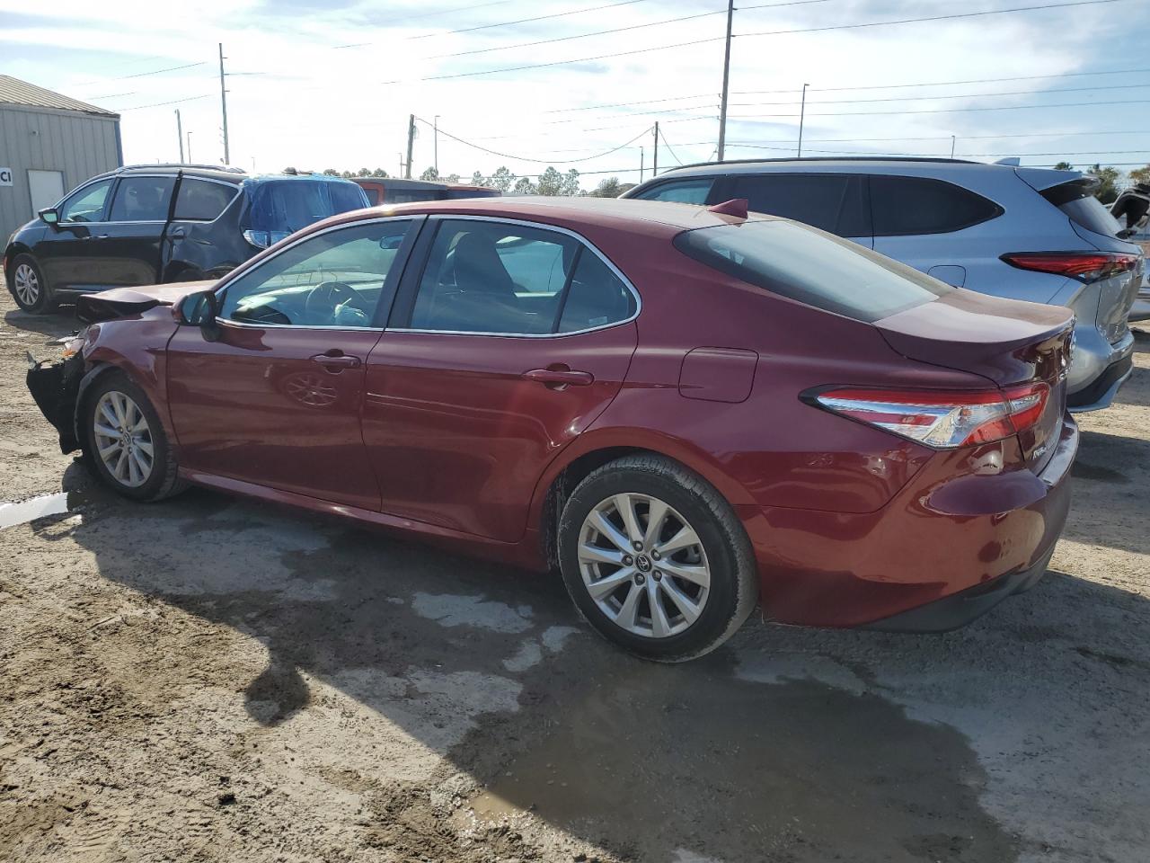 Obraz 2 z 2019 TOYOTA CAMRY L 2019 z VIN 4T1B11HK0KU743749