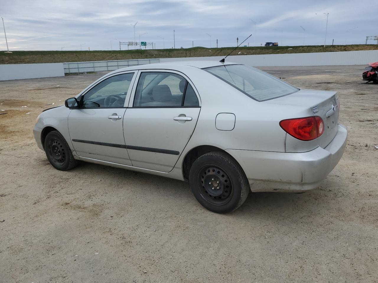 Image 2 of 2004 TOYOTA COROLLA CE 2004 with VIN 2T1BR32E64C174319