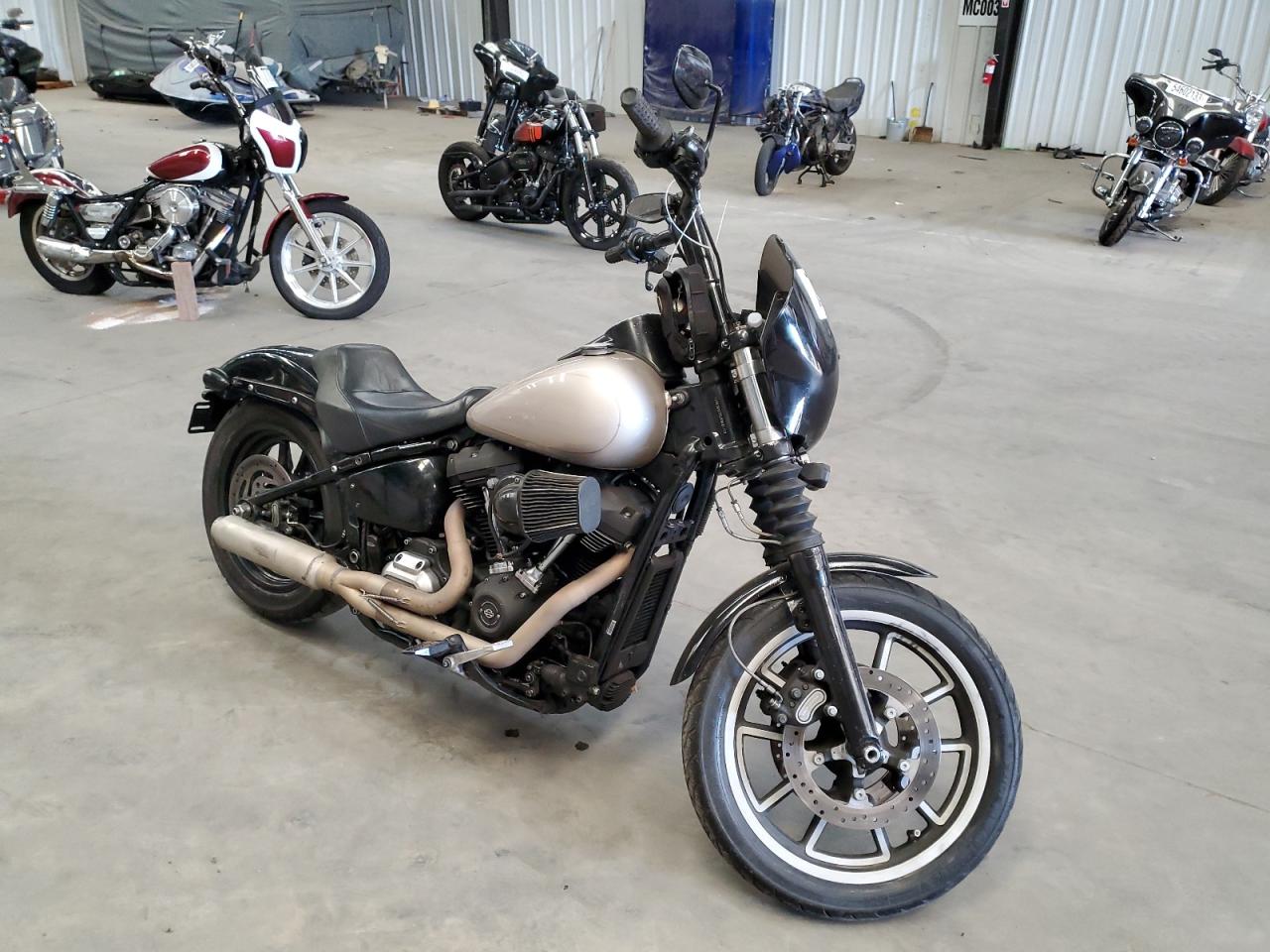 Image 1 of 2020 HARLEY-DAVIDSON FXST  2020 with VIN 1HD1BVJ22LB068111