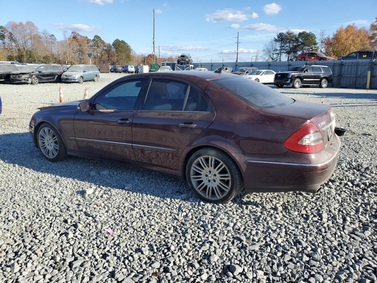 Image 2 of 2007 MERCEDES-BENZ E 350 2007 with VIN WDBUF56X17B116516