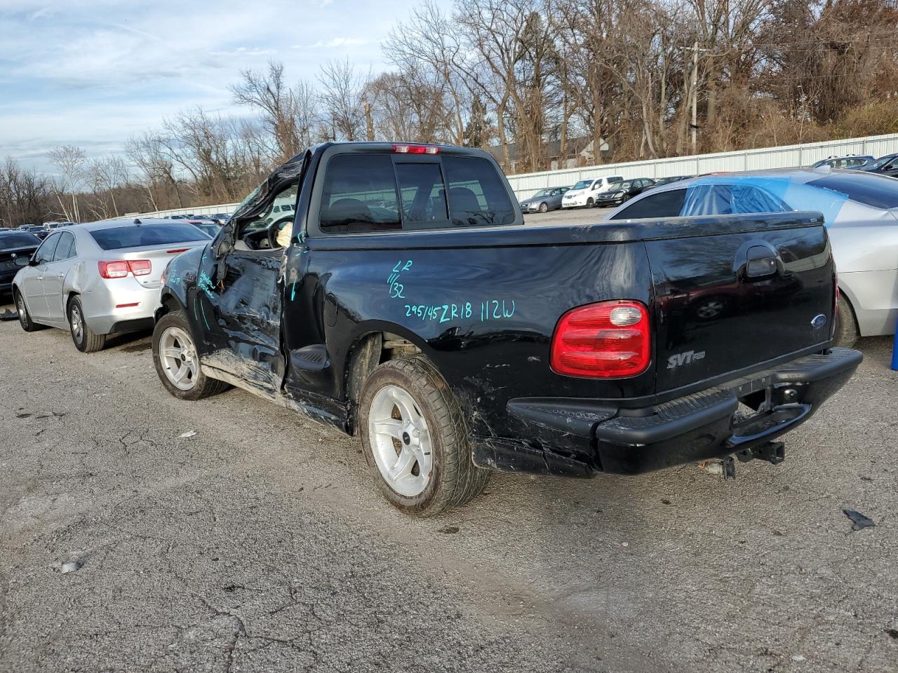 Image 2 of 2000 FORD F150 SVT LIGHTNING 2000 with VIN 2FTZF0731YCA75655