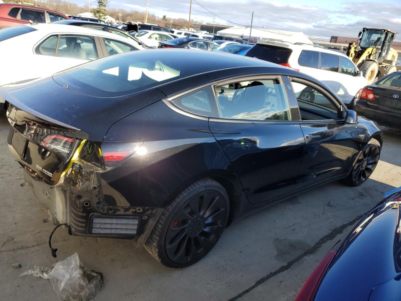Изображение 3 2023 TESLA MODEL 3  2023 с VIN 5YJ3E1EC5PF463769