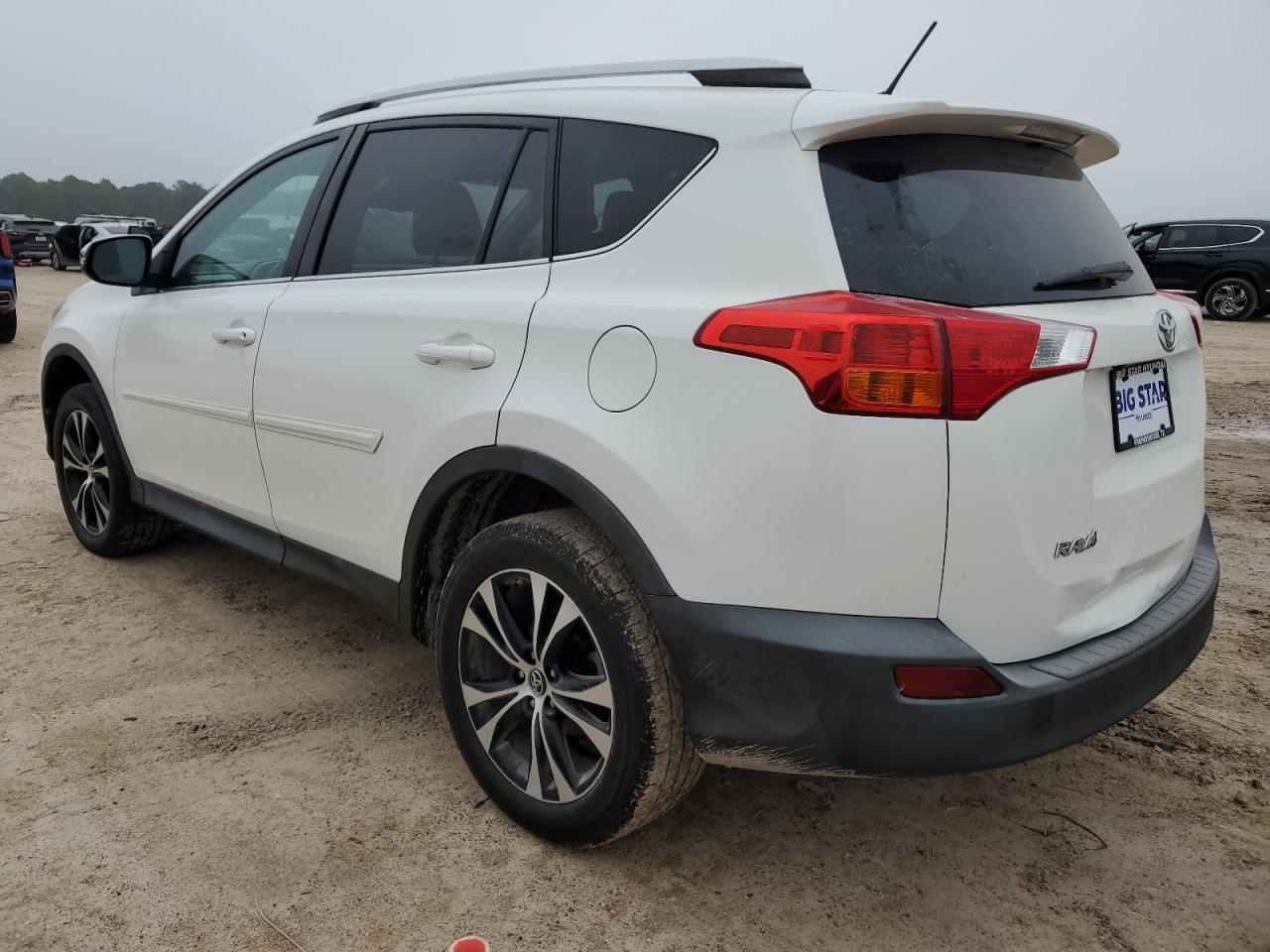 Изображение 2 2015 TOYOTA RAV4 LIMITED 2015 с VIN 2T3YFREV2FW142042