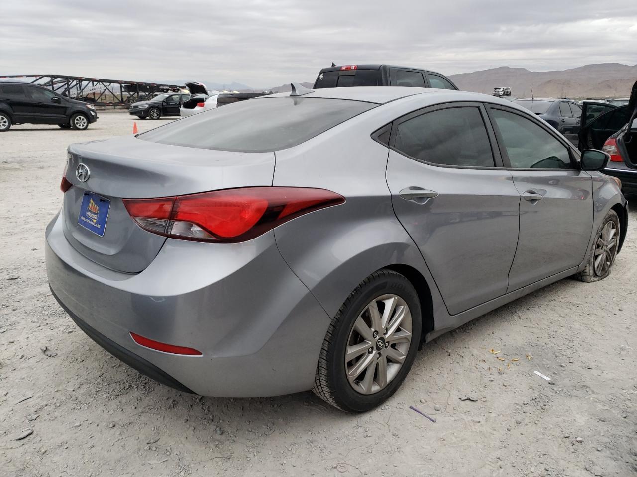 Изображение 3 2015 HYUNDAI ELANTRA SE 2015 с VIN 5NPDH4AE1FH607225