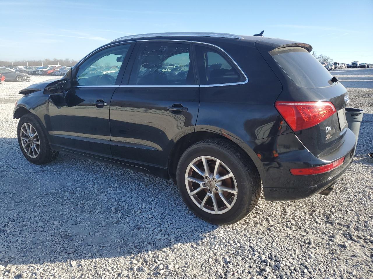 Изображение 2 2010 AUDI Q5 PREMIUM PLUS 2010 с VIN WA1LKBFP3AA106438
