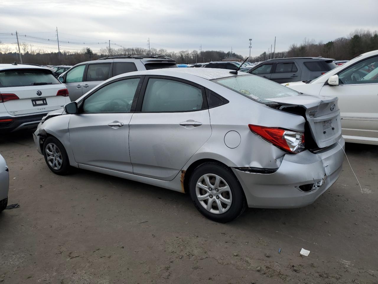 Image 2 of 2013 HYUNDAI ACCENT GLS 2013 with VIN KMHCT4AE0DU345643