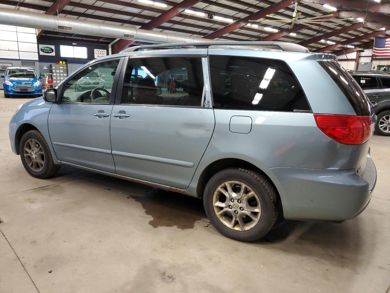Изображение 2 2006 TOYOTA SIENNA LE 2006 с VIN 5TDBA23C16S062875
