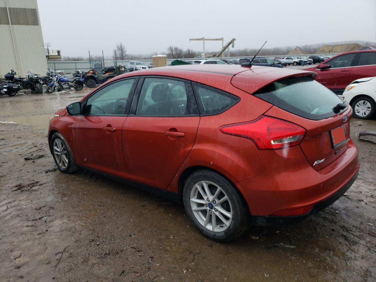 Изображение 2 2018 FORD FOCUS SE 2018 с VIN 1FADP3K25JL259635