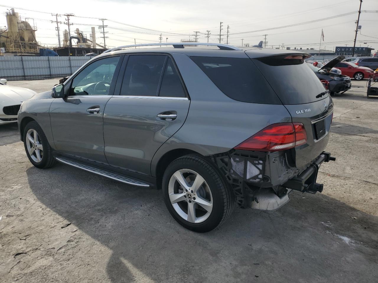 Image 2 of 2018 MERCEDES-BENZ GLE 350 2018 with VIN 4JGDA5JB9JB122255