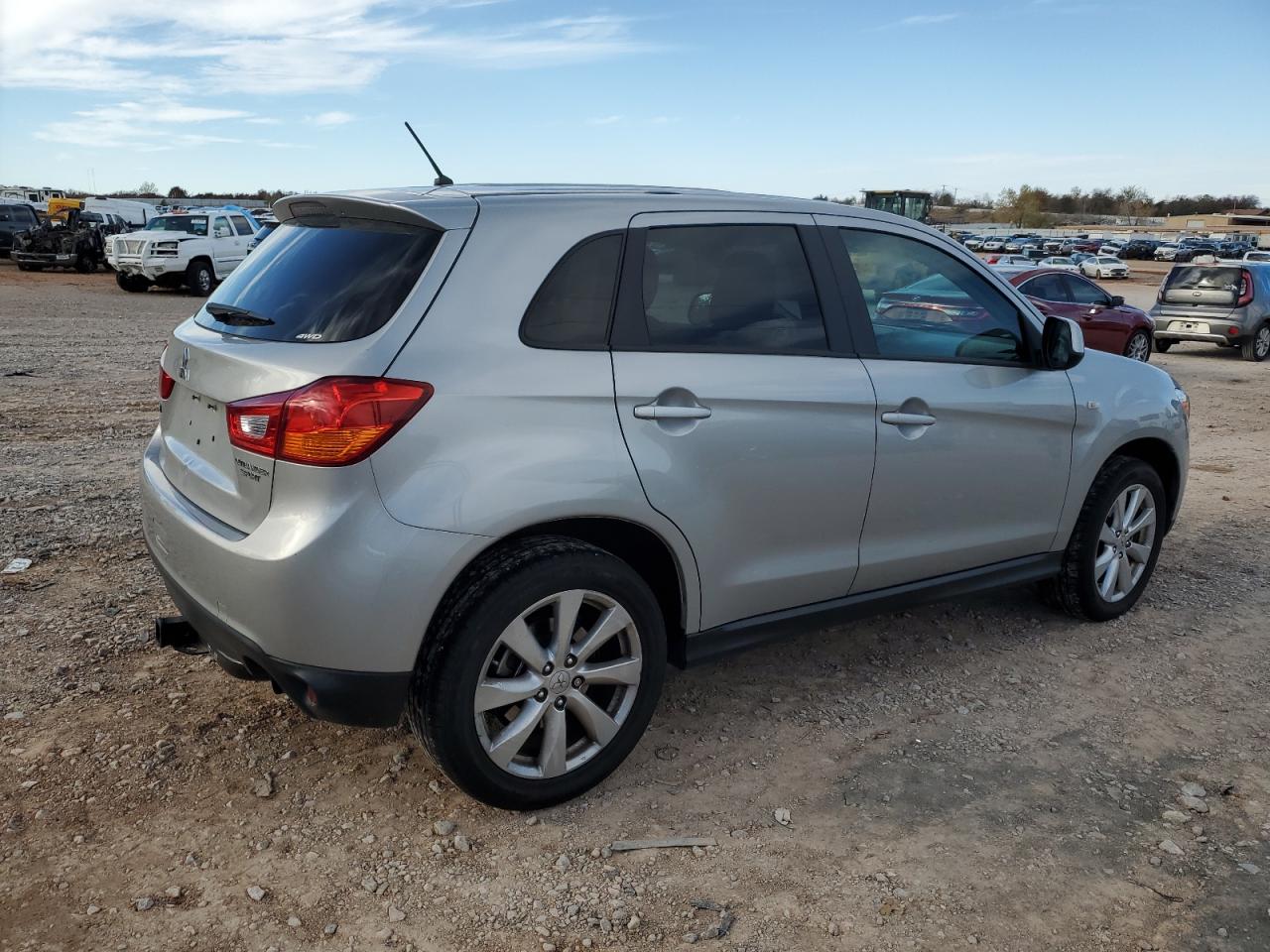 Obraz 3 z 2015 MITSUBISHI OUTLANDER SPORT ES 2015 z VIN 4A4AR3AU0FE036143