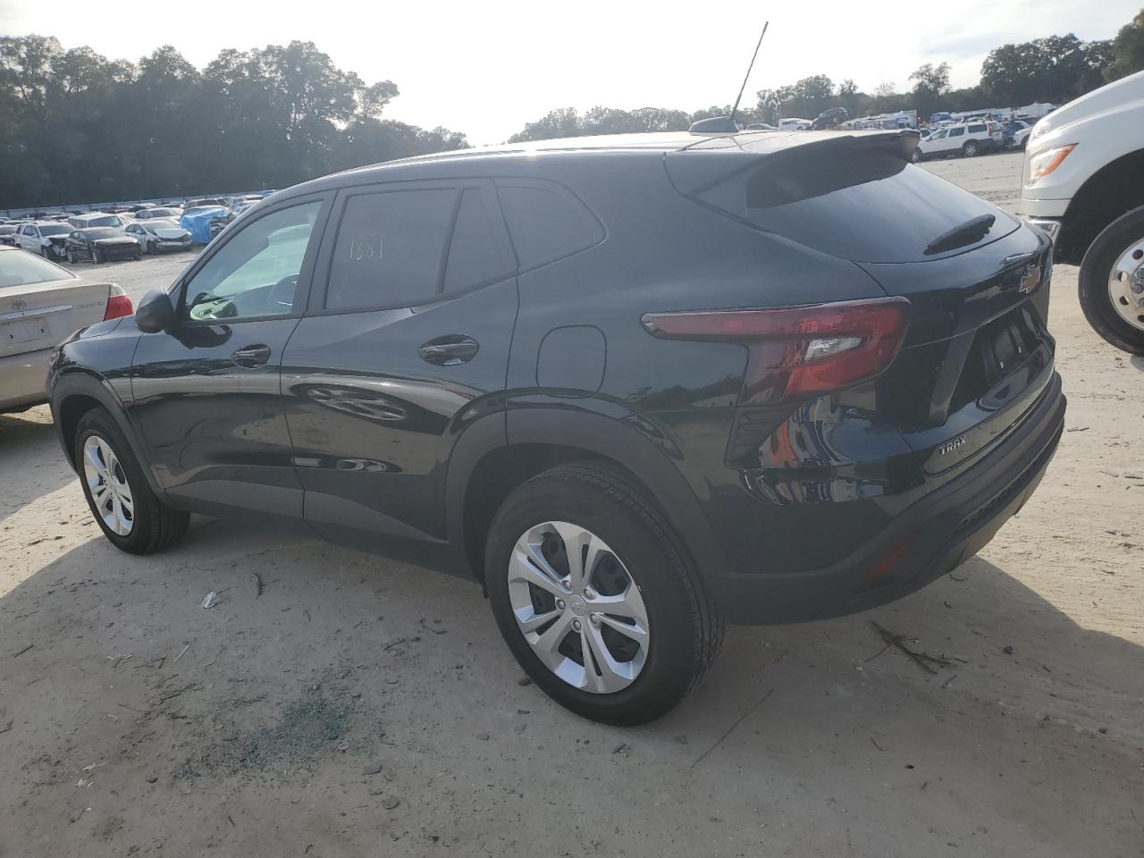 Image 2 of 2024 CHEVROLET TRAX LS 2024 with VIN KL77LFE28RC016409