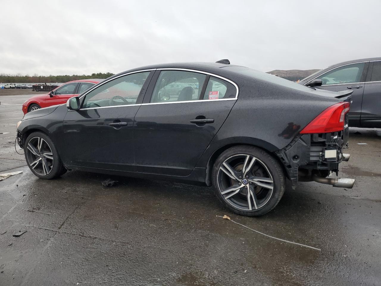 Изображение 2 2017 VOLVO S60 R DESIGN 2017 с VIN YV149MTS5H2437059