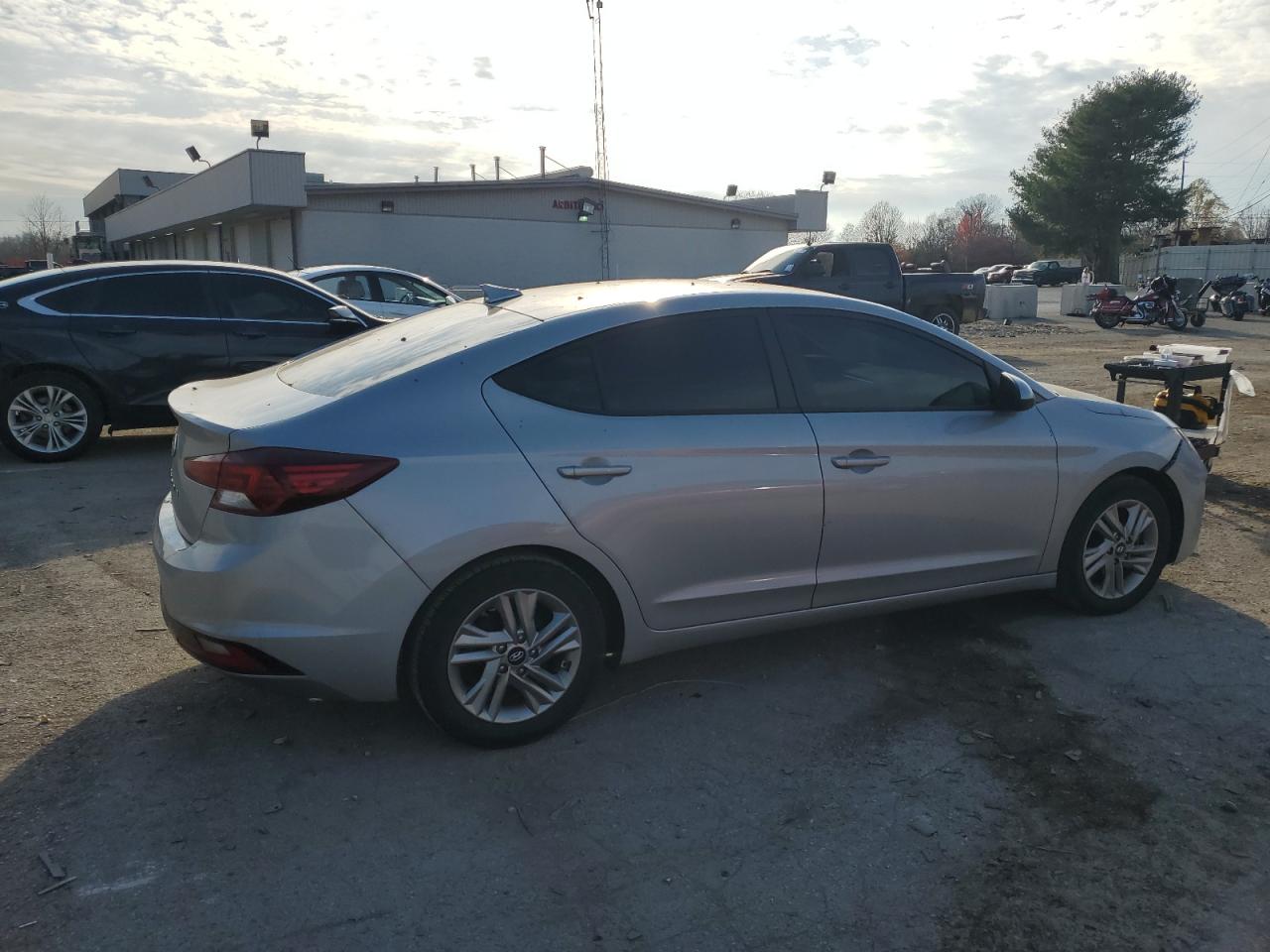 Изображение 3 2020 HYUNDAI ELANTRA SEL 2020 с VIN KMHD84LF6LU027830
