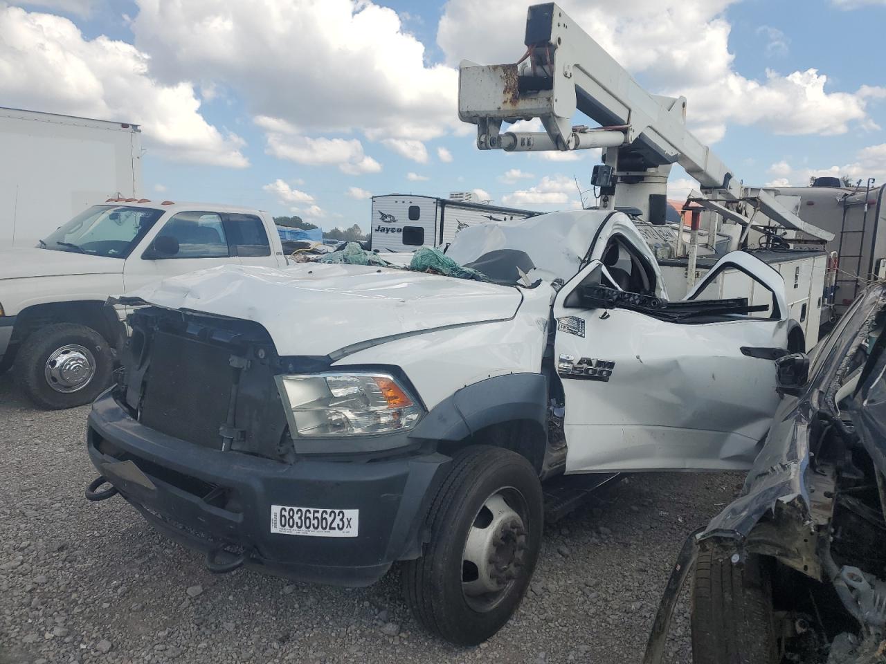 Obraz 1 z 2014 RAM 5500  2014 z VIN 3C7WRMBL8EG165329