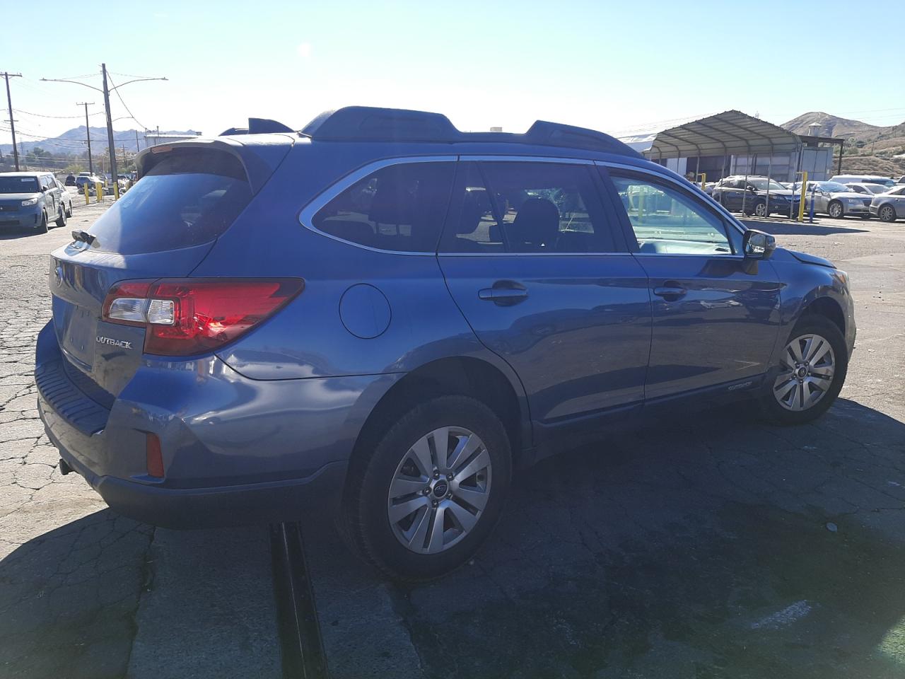 Изображение 3 2016 SUBARU OUTBACK 2.5I PREMIUM 2016 с VIN 4S4BSBFC7G3270038