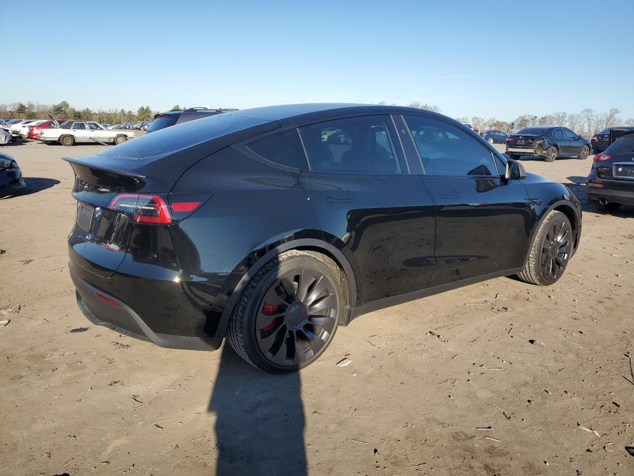 Изображение 3 2023 TESLA MODEL Y  2023 с VIN 7SAYGDEF9PF904334