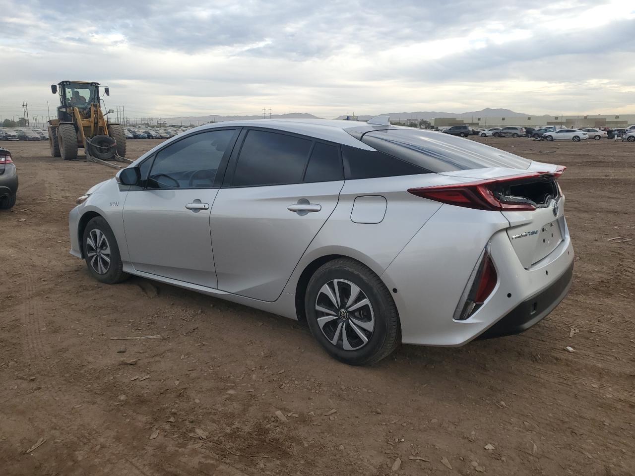 Изображение 2 2017 TOYOTA PRIUS PRIME  2017 с VIN JTDKARFP6H3005891