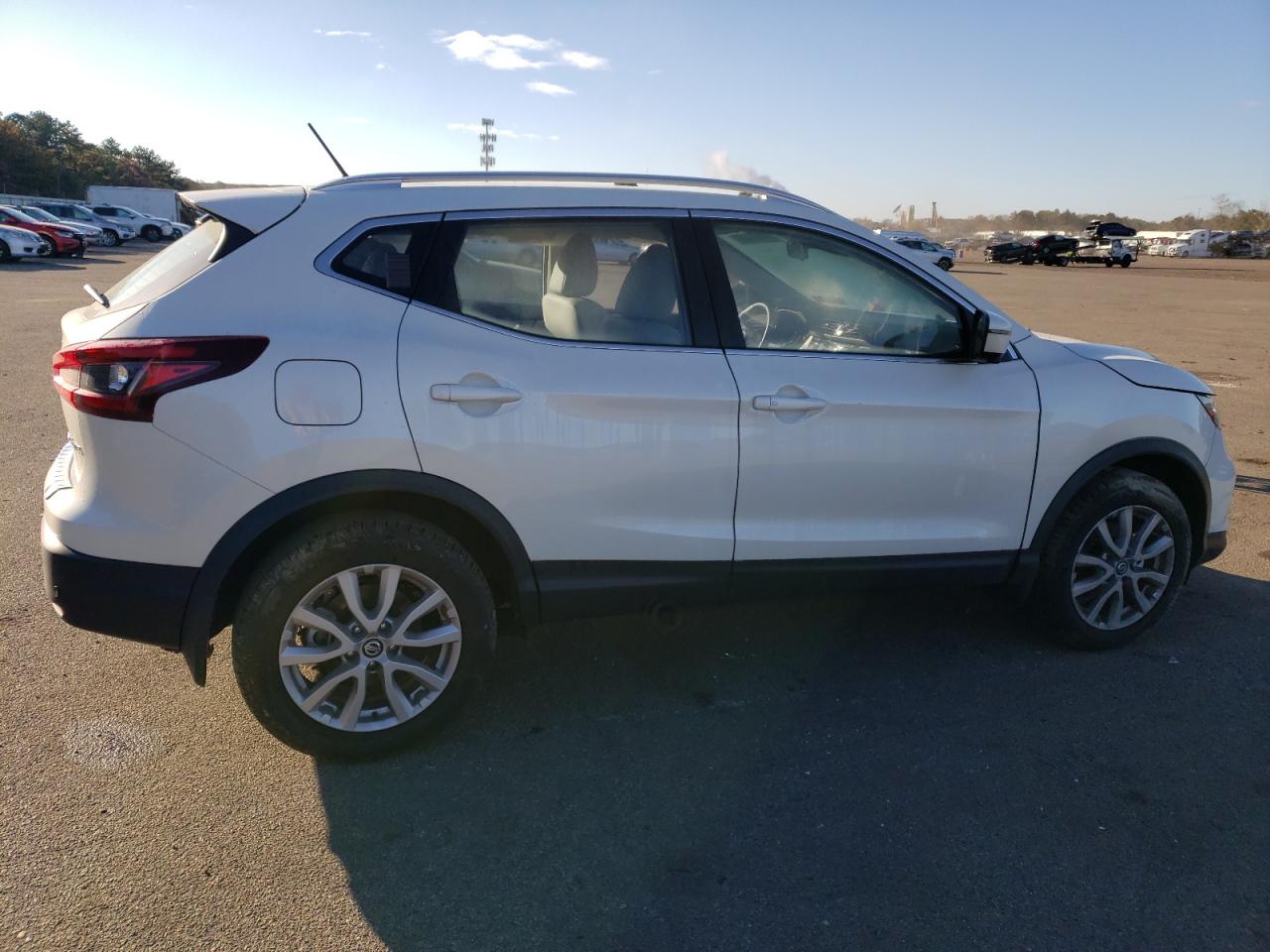 Image 3 of 2022 NISSAN ROGUE SPORT SV 2022 with VIN JN1BJ1BW0NW487642