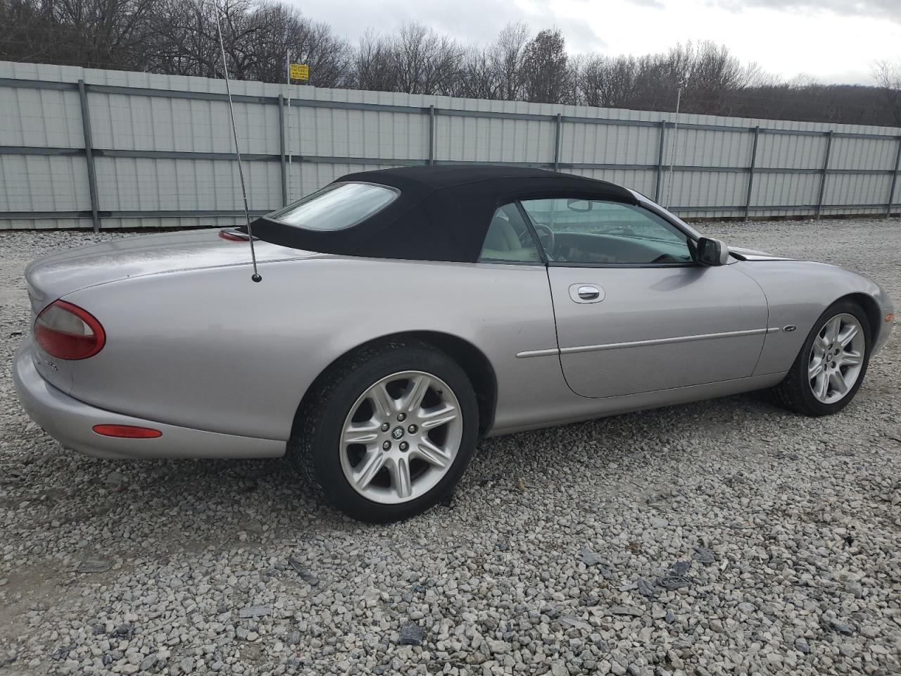 Изображение 3 2000 JAGUAR XK8  2000 с VIN SAJJA42C4YNA09870