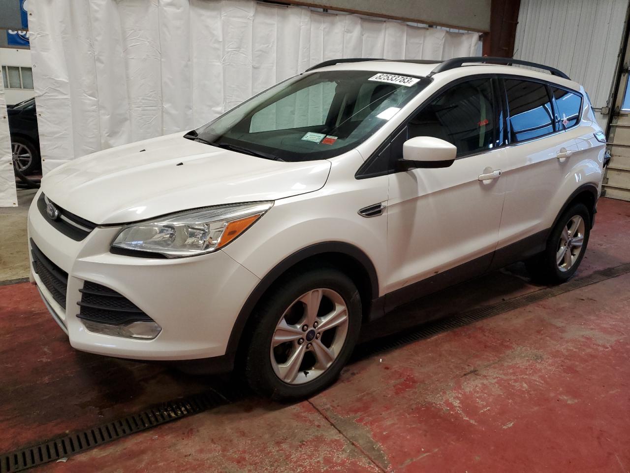Image 1 of 2014 FORD ESCAPE SE 2014 with VIN 1FMCU9G95EUE55917