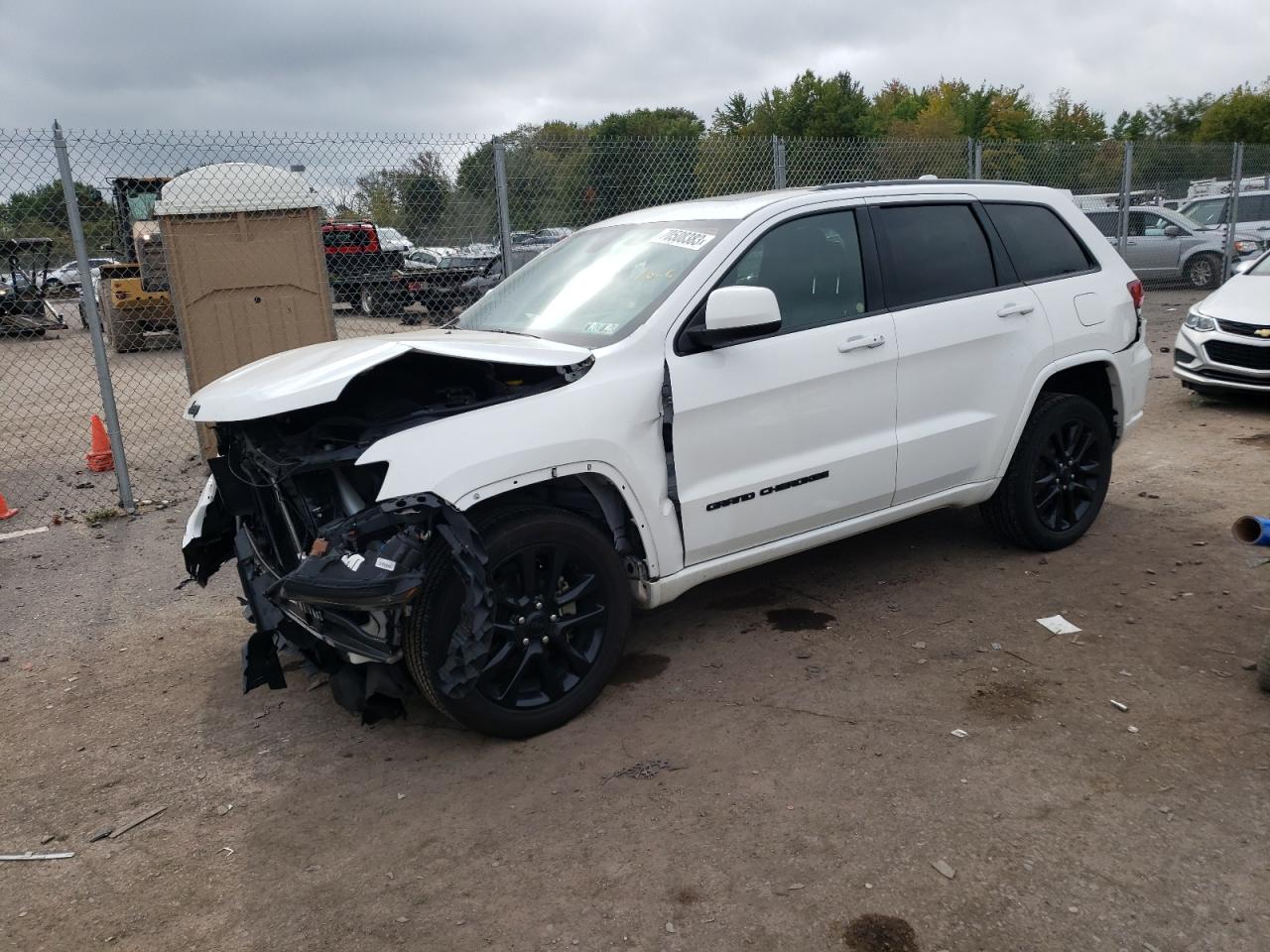 Obraz 1 z 2019 JEEP GRAND CHEROKEE LAREDO 2019 z VIN 1C4RJFAG1KC588026