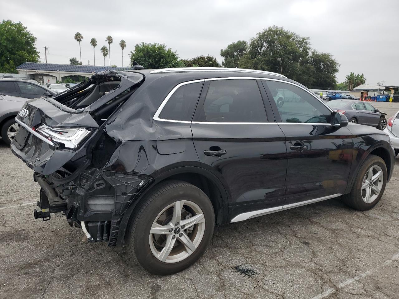 Image 3 of 2021 AUDI Q5 PREMIUM 2021 with VIN WA1AAAFY7M2004961