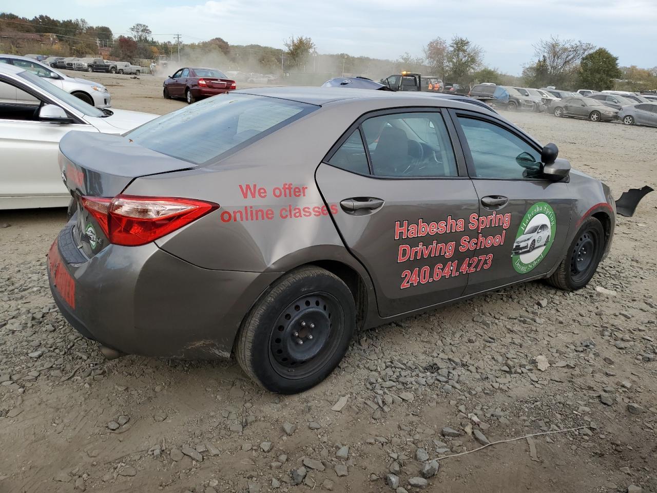 Image 3 of 2017 TOYOTA COROLLA L 2017 with VIN 2T1BURHE8HC934409