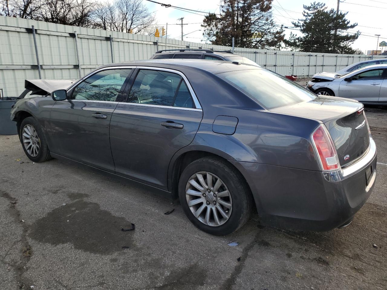 Изображение 2 2014 CHRYSLER 300  2014 с VIN 2C3CCAAG8EH286645