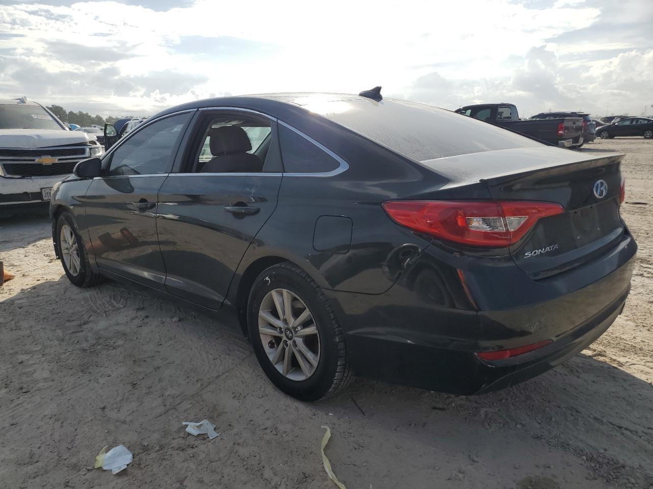 Image 2 of 2017 HYUNDAI SONATA SE 2017 with VIN 5NPE24AF3HH567702