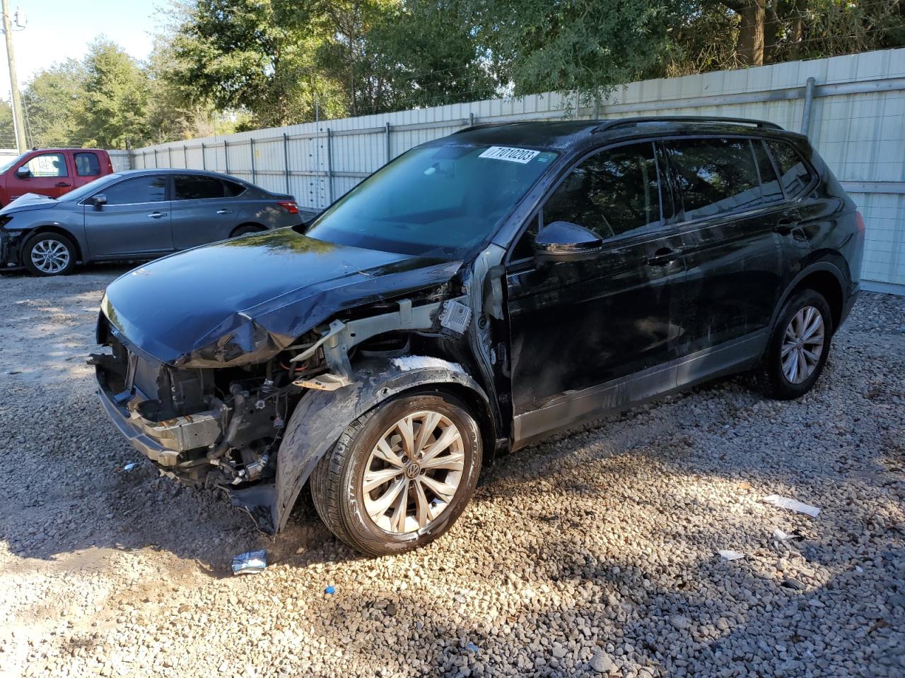Volkswagen Tiguan S 2018 image