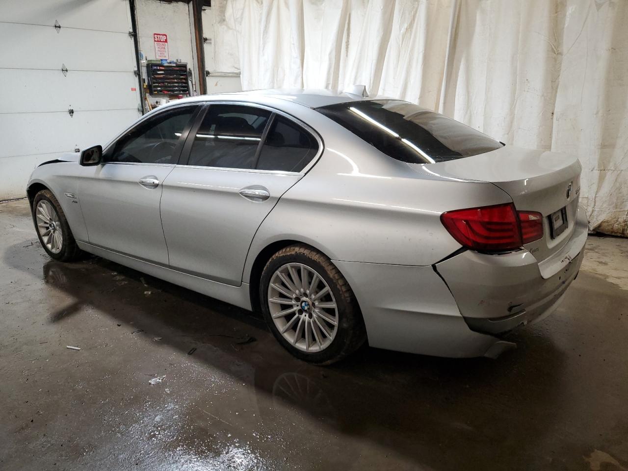 Image 2 of 2011 BMW 535 XI 2011 with VIN WBAFU7C53BC878034