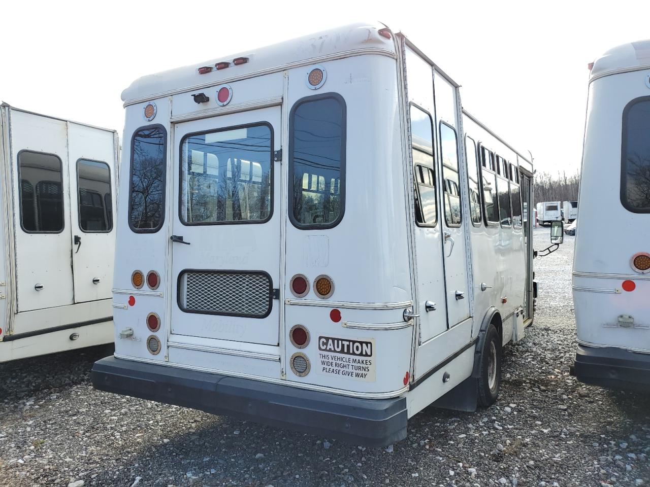 Image 3 of 2014 FORD ECONOLINE E450 SUPER DUTY CUTAWAY VAN 2014 with VIN 1FDFE4FSXEDB17267